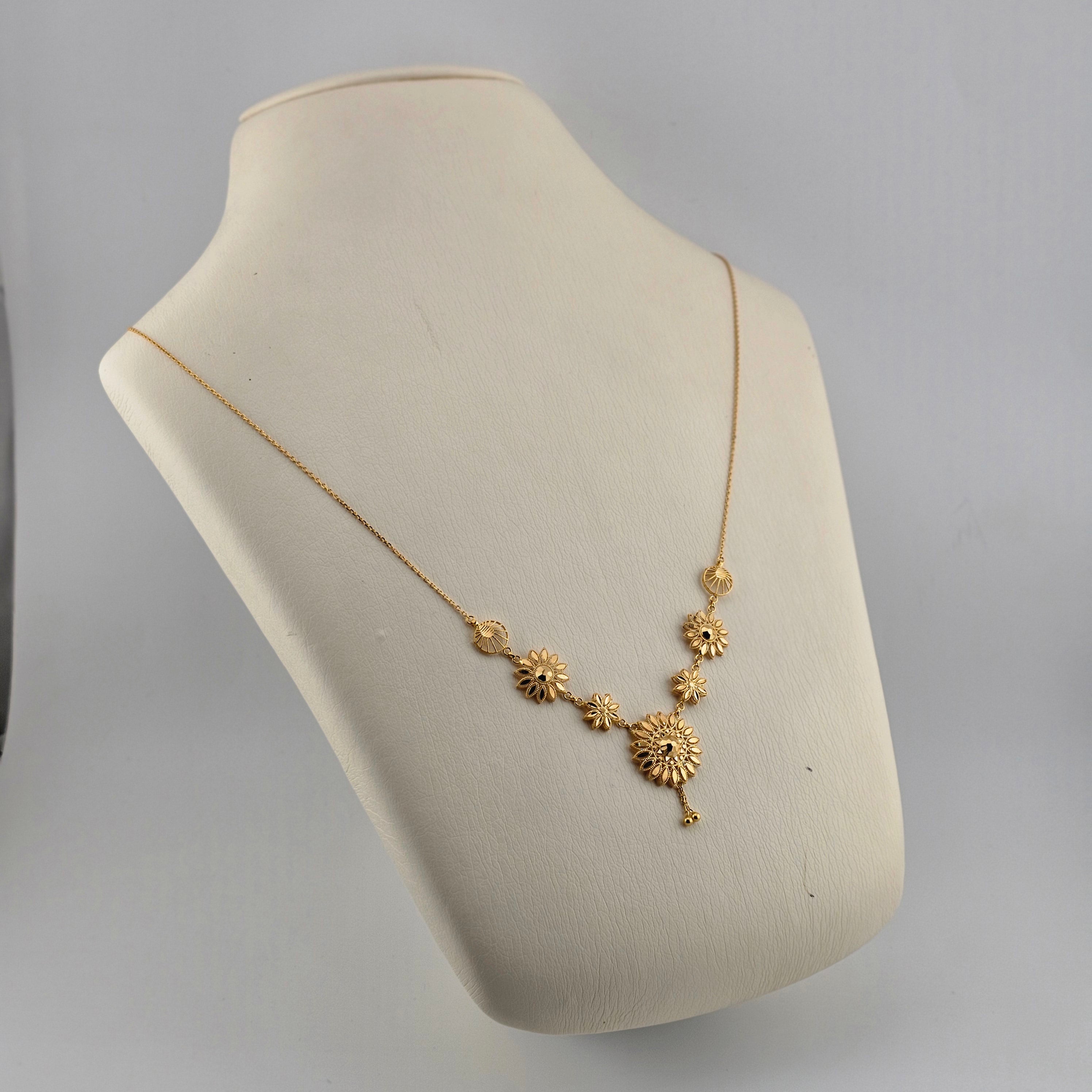 قلادة ديزي كلستر من الذهب عيار 21 قيراطًا - 7.1 جرام