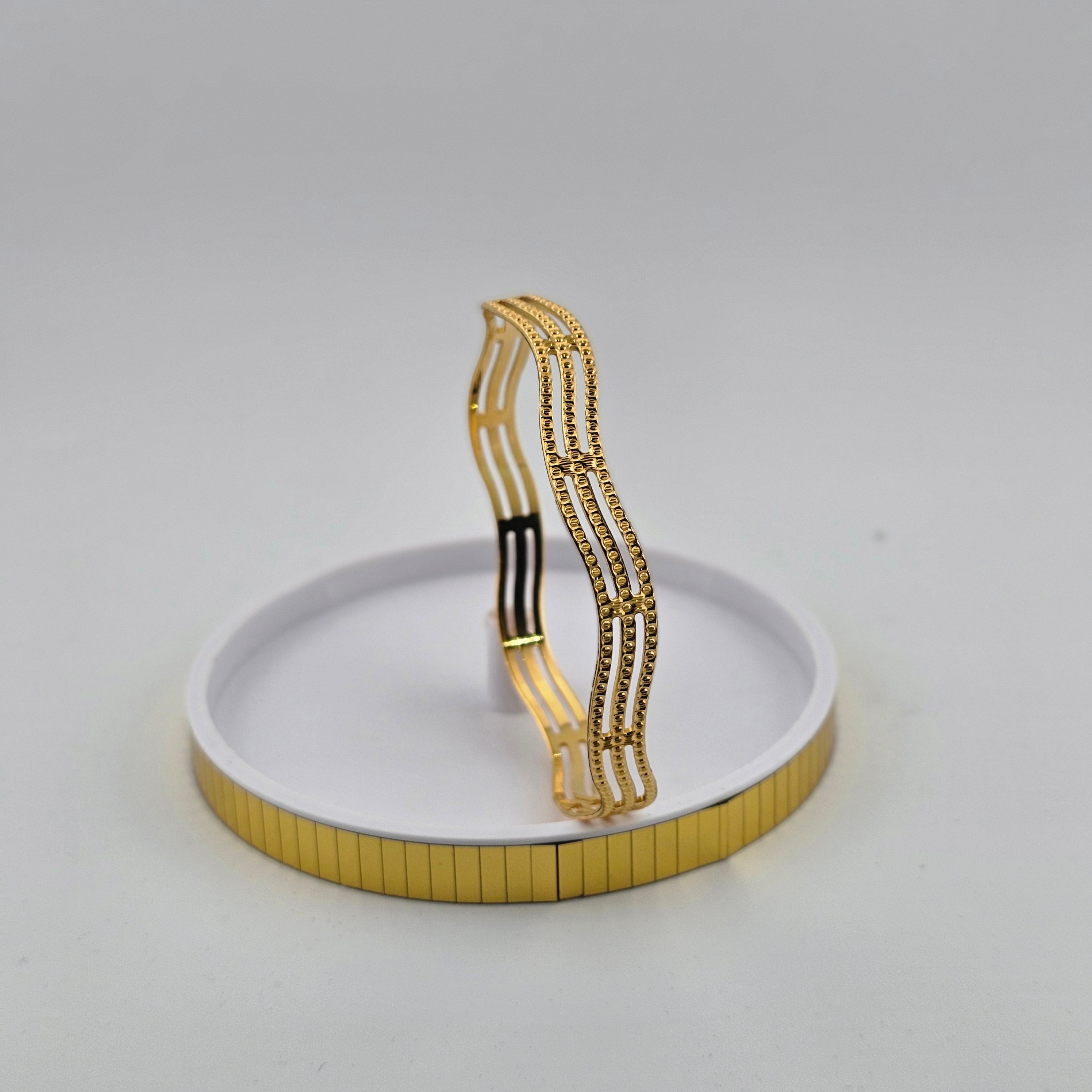 21Karat Gold Multi-Strand Textured Bangle – 12.17g