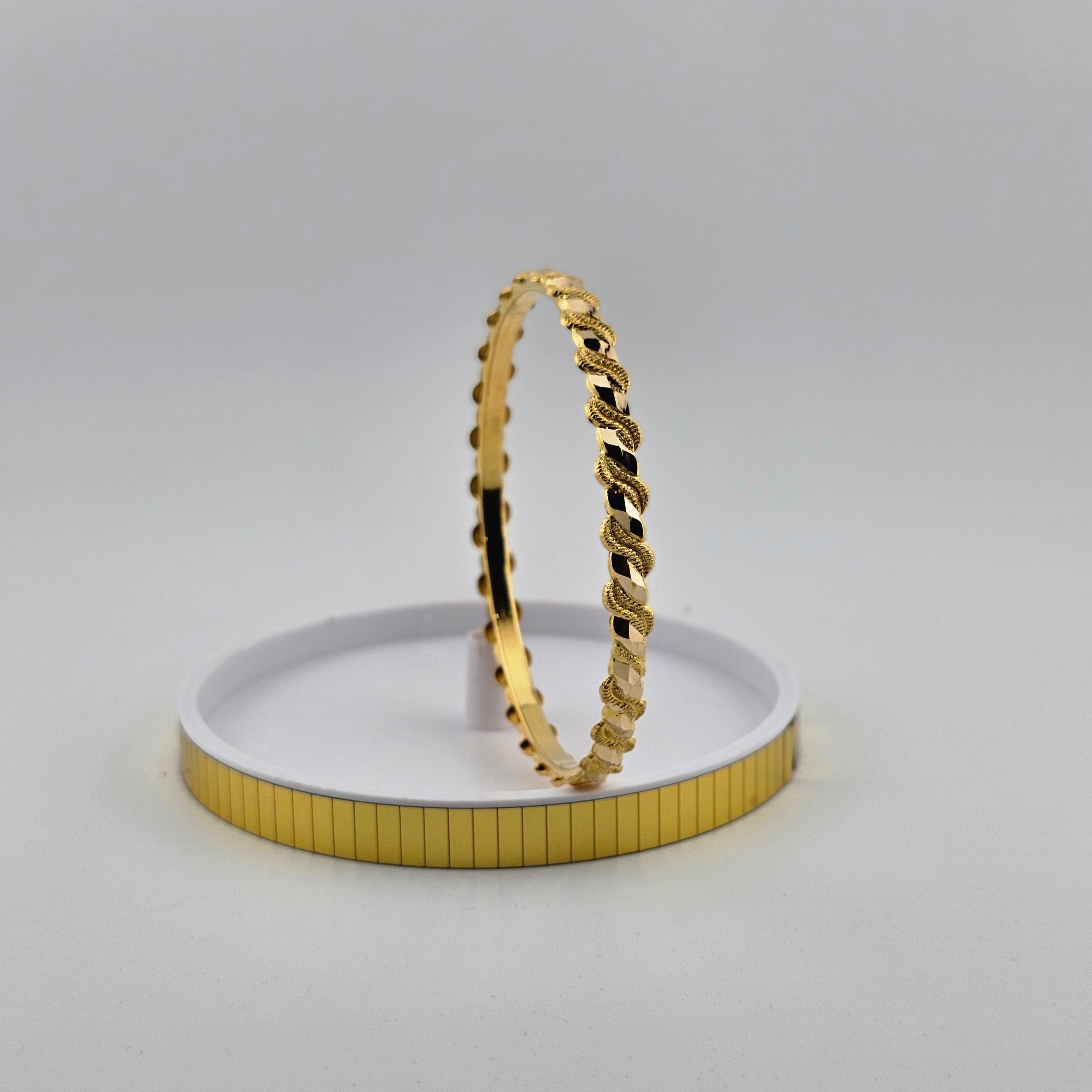 21Karat Gold Twisted Rope Bangle – 7.1g