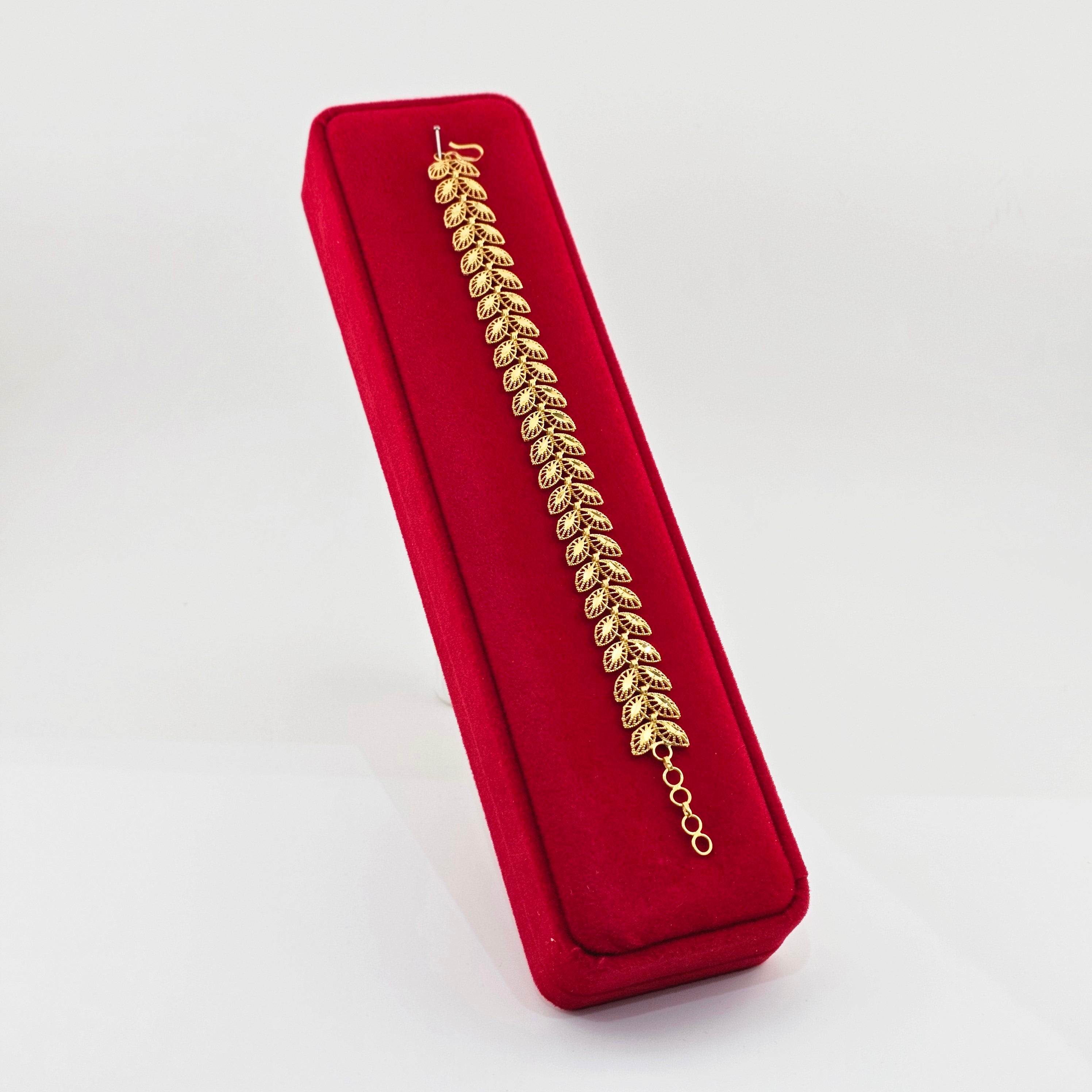 21Karat Gold Leaf Cascade Bracelet – 10.94g