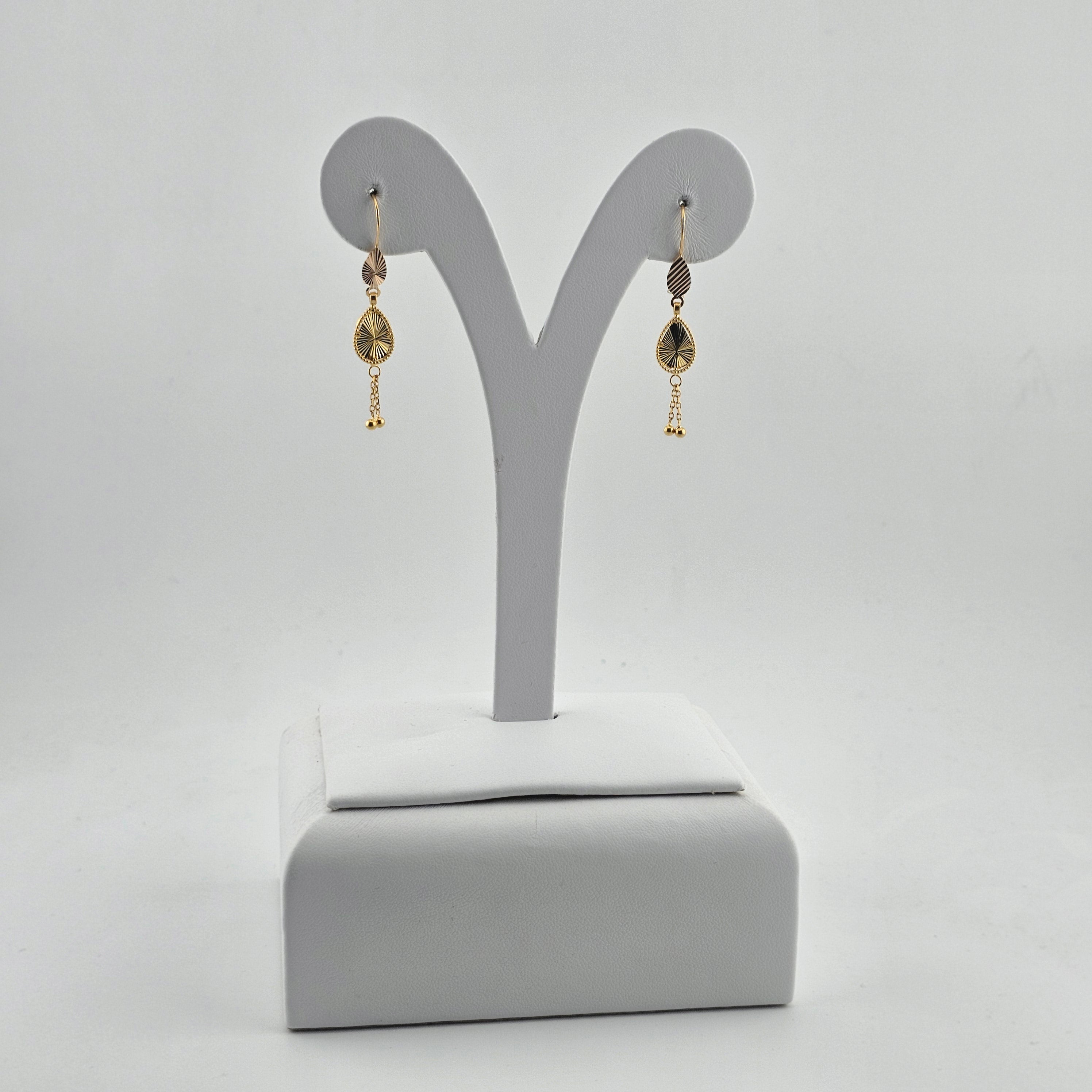 21 Karat Gold Classic Textured Drop Gold Earrings – 2.29g