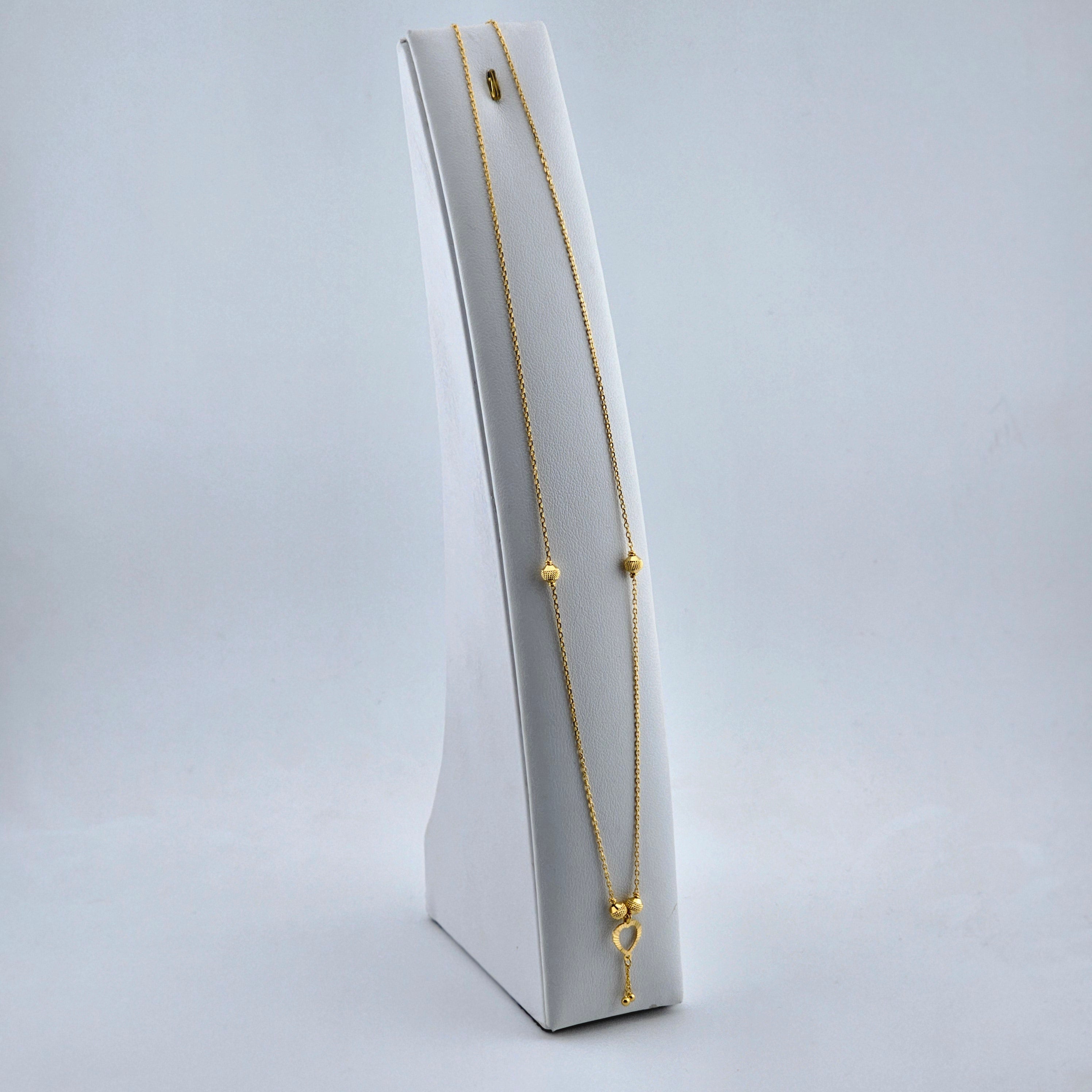 21 Karat Gold Elegant Heart Charm Chain Necklace – 3.02g