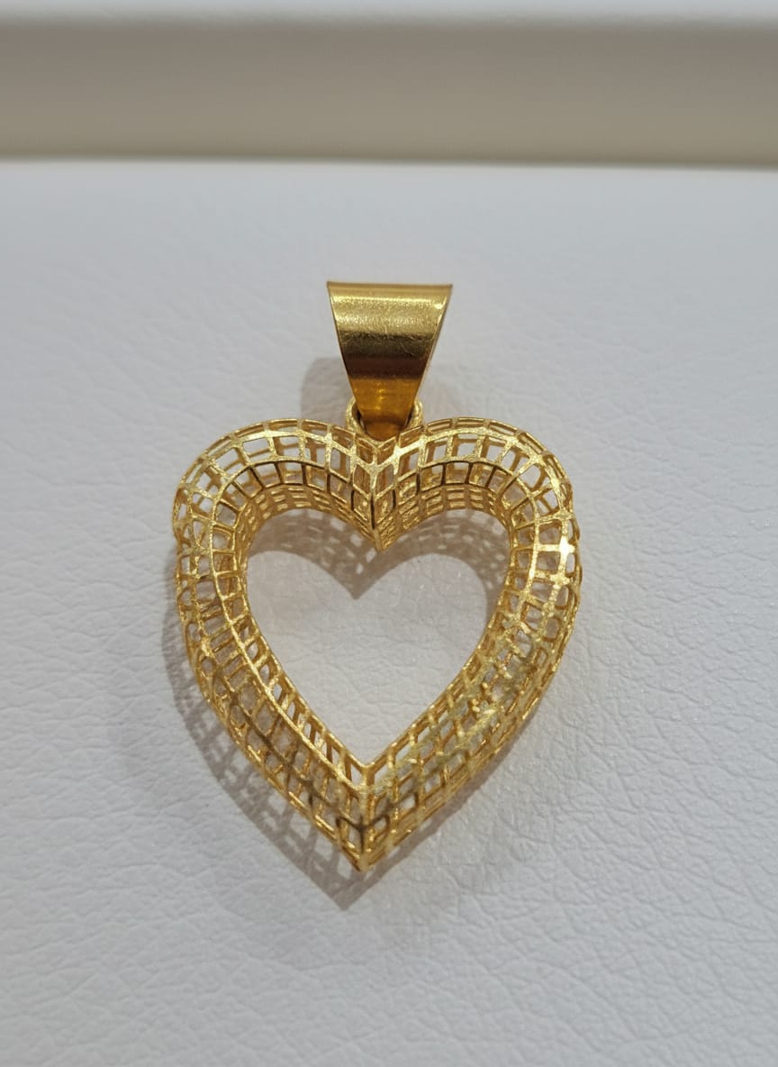 21K Gold Open Heart Pendant – 1.43g
