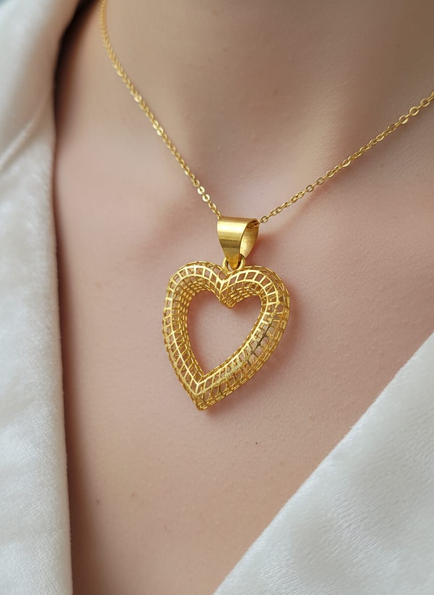 21K Gold Open Heart Pendant – 1.43g