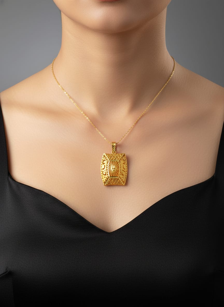 21 Karat Gold Royal Filigree Pendant – 5.79g