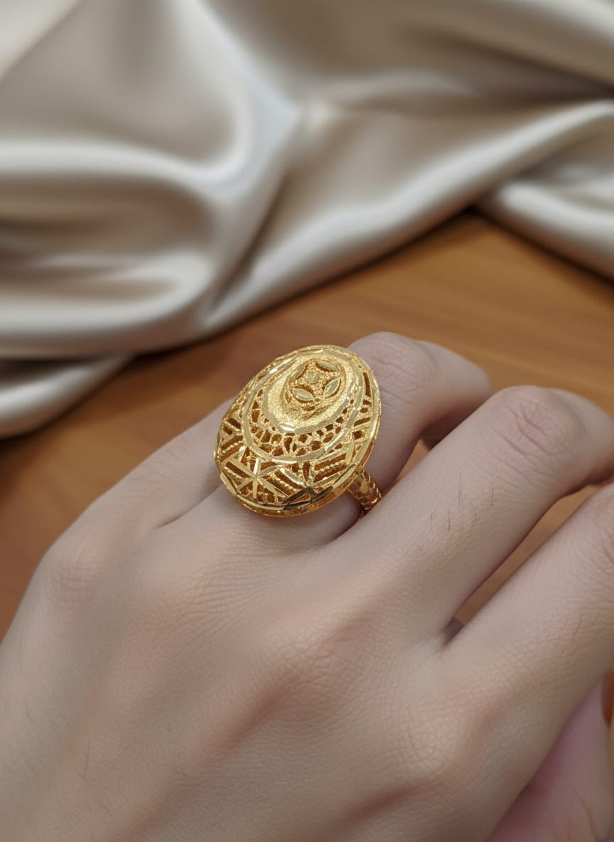 22 Karat Gold Heritage Oval Design Ring – 3.2g