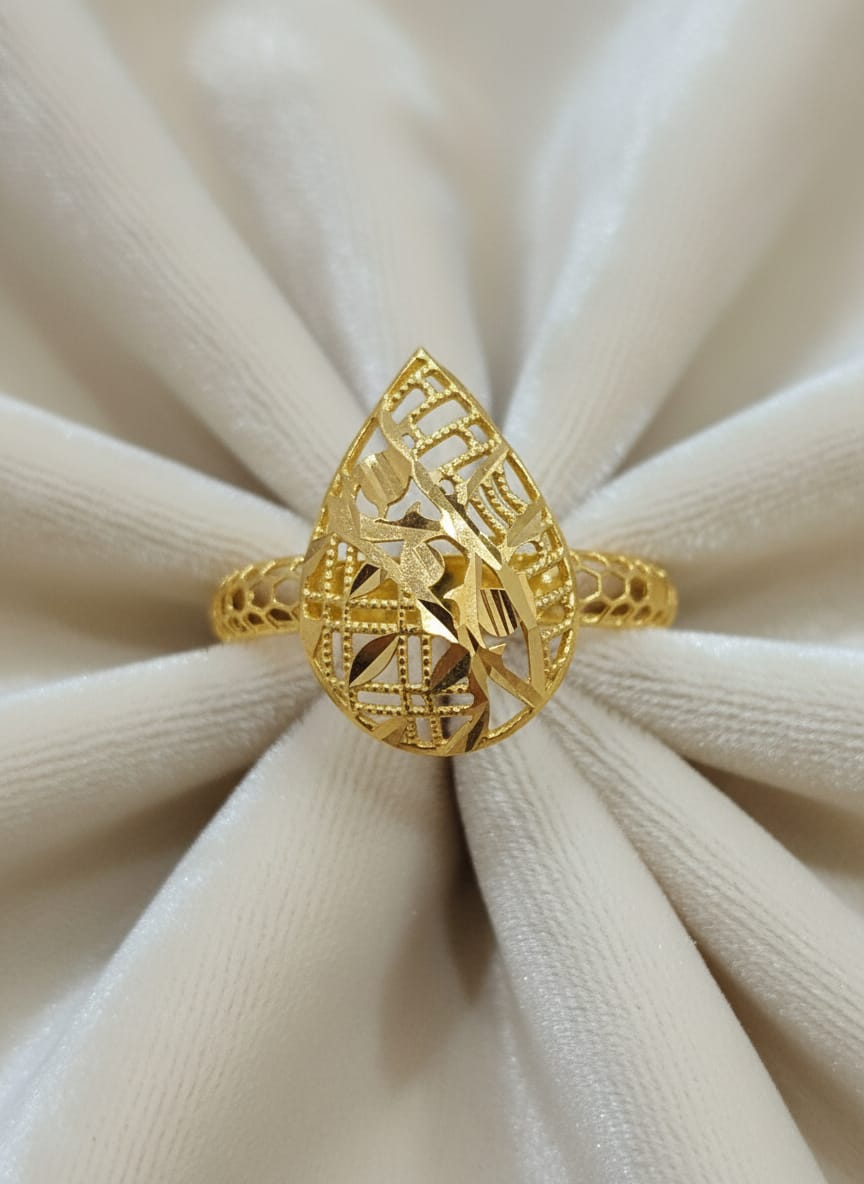 22 Karat Gold Textured Teardrop Ring – 1.75g