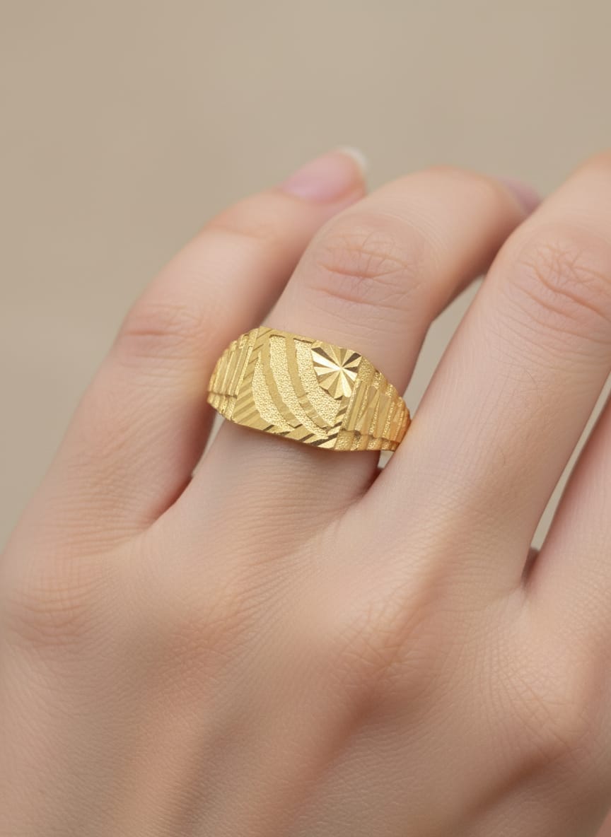 22 Karat Gold Textured Band Ring – 3.08g