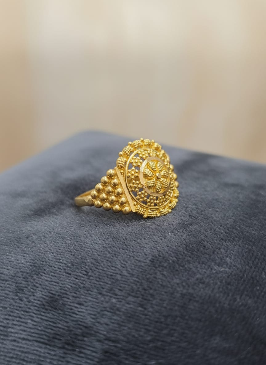 22 Karat Gold Layered Floral Statement Ring – 2.86g