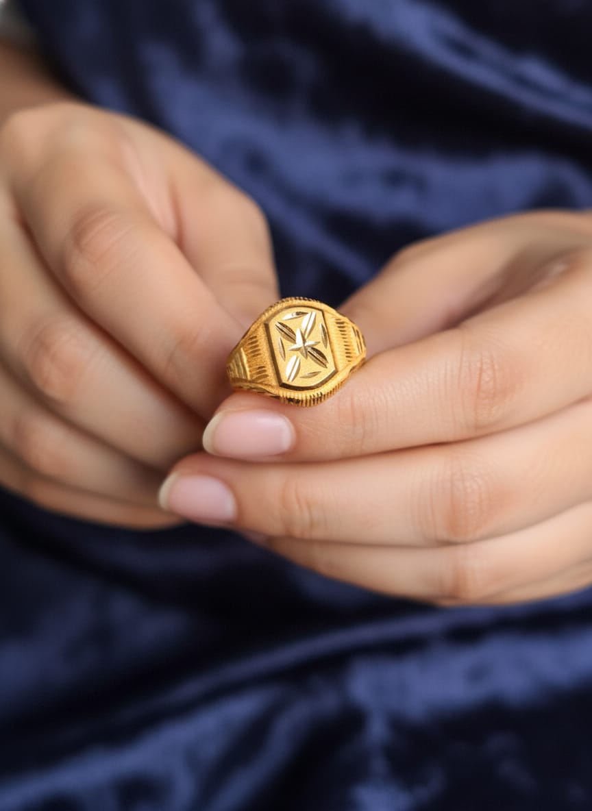 22 Karat Gold Lightweight Signet Ring – 1.97g