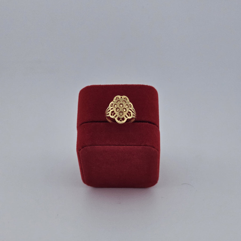 21Karat Gold Teardrop Motif Ring – Size 16, 1.92g