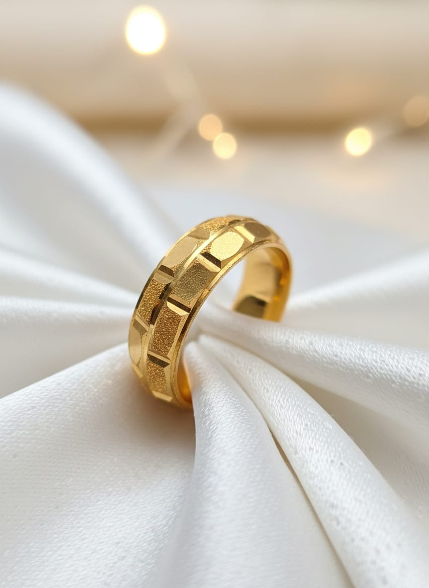 22 Karat Gold Pattern Band Ring – 2.65g