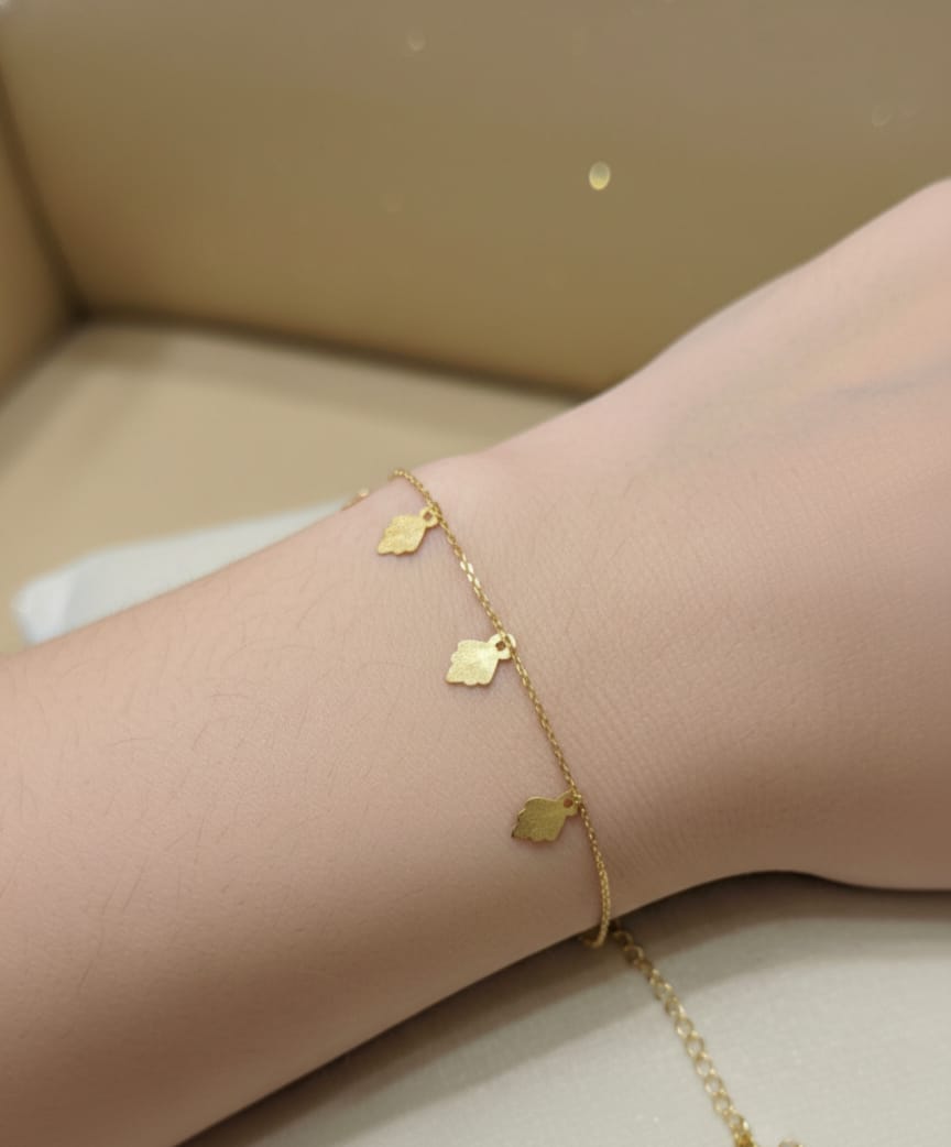 21 Karat Gold Delicate Chain Bracelet – 1.4g
