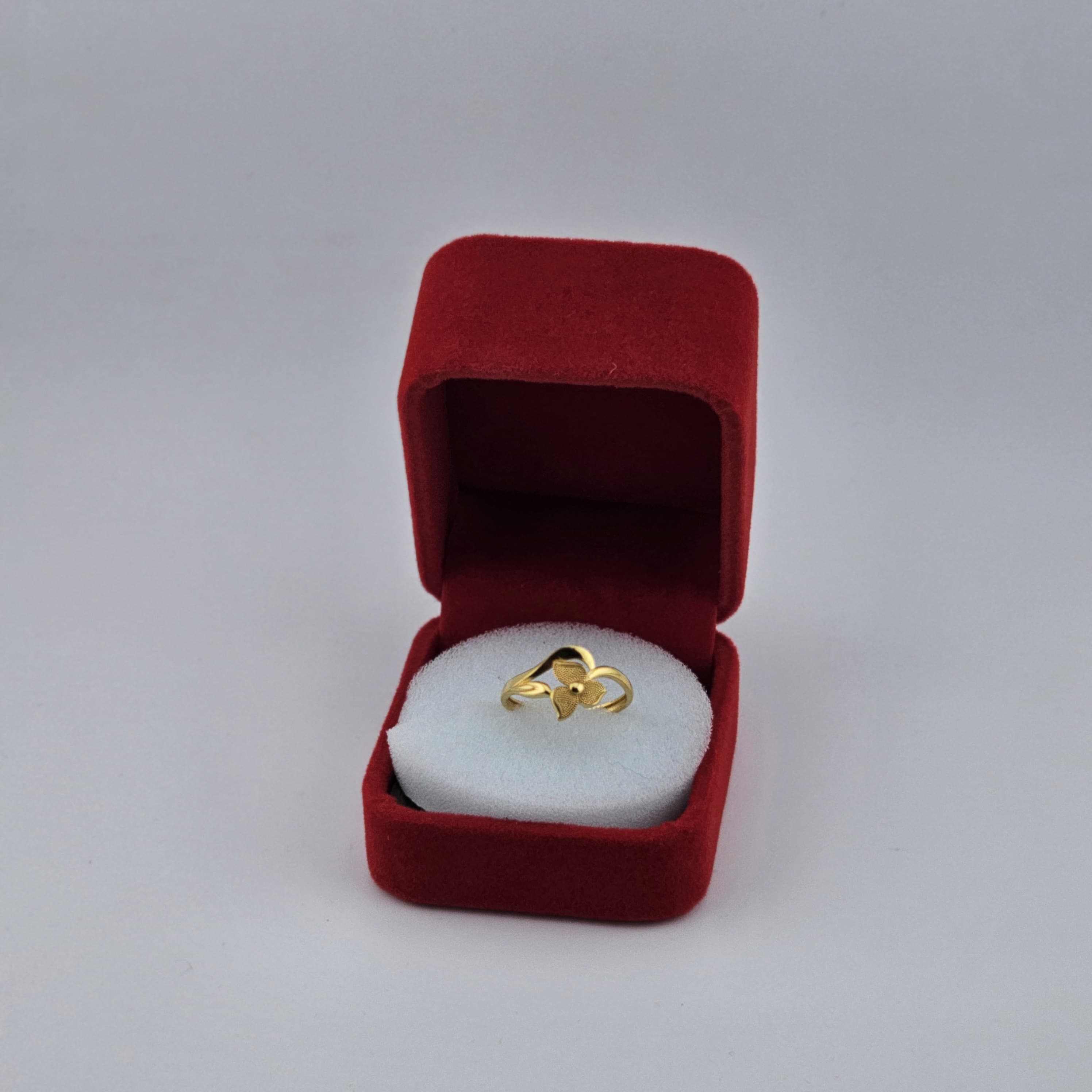 خاتم زهرة القلب من الذهب عيار 21 قيراطًا - مقاس 15، 1.75 جرام