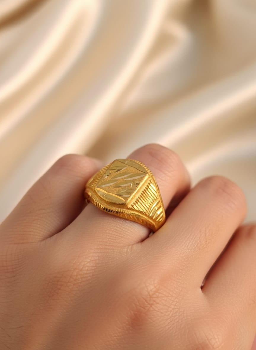 22 Karat Gold Classic Signet Ring – 2.02g